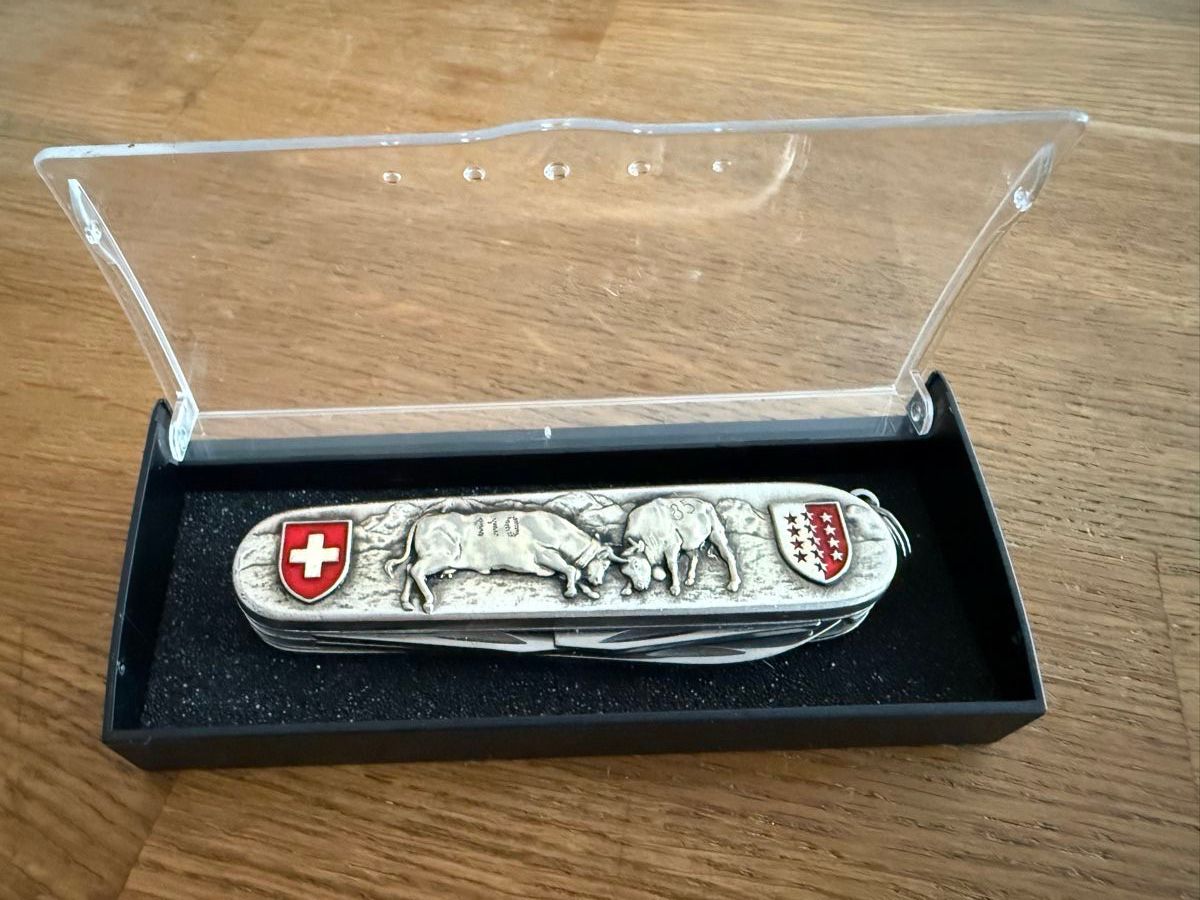 Victorinox Taschenmesser: Victorinox Taschenmesser Wallis Sackmesser – Neu (gemäss Beschreibung) aus Goldach von Messerguru