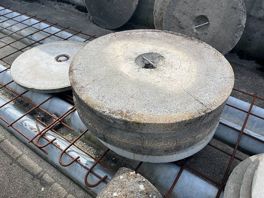 Stagni & Fontane ornamentali: Betondeckel, Deckel, Schachtdeckel, DN 500 – Nuovo (secondo la descrizione) da Oberschrot venduto da baldachin01