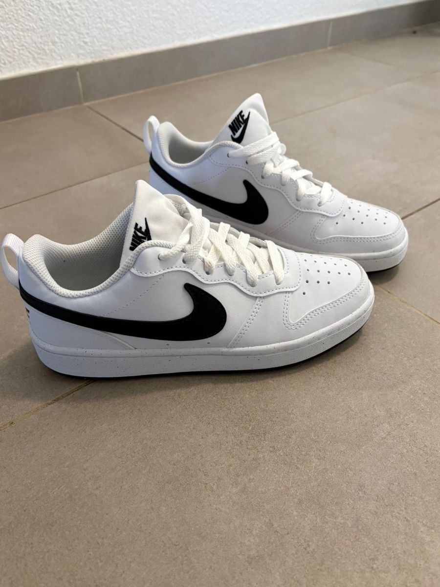 Scarpe da uomo: Nike Schuhe unisex – Usato da Stüsslingen venduto da fra_5gs2 1