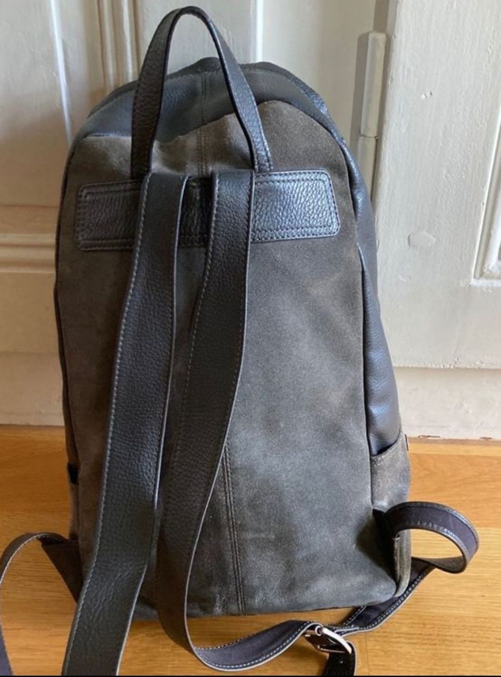 Zaini: Rucksack von Royal Republiq aus Leder – Usato da Walchwil venduto da Petulas 1