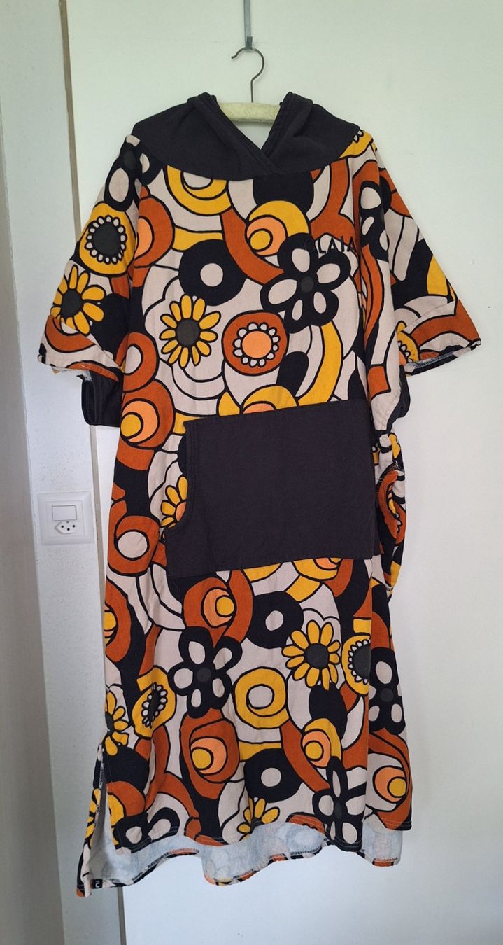 Accappatoi: Badeponcho Strandponcho – Usato da Weinfelden venduto da Yenas10