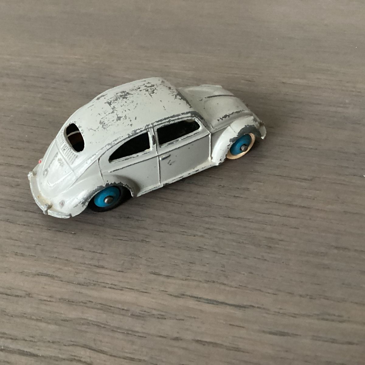 Dinky Toys Modellini d'auto: Dinky Toys, VW Käfer – Usato da Rheineck venduto da sualk49 1