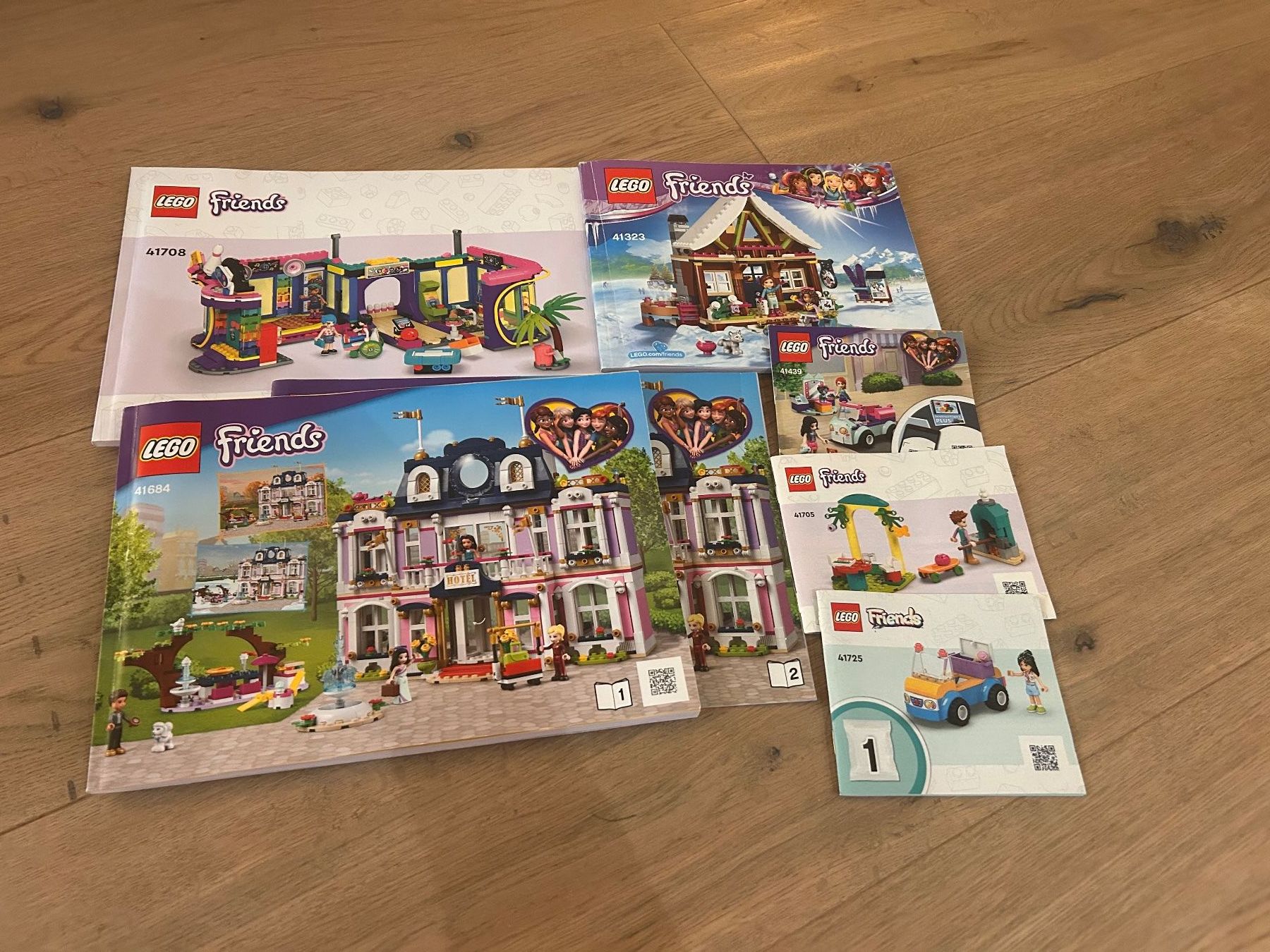 Lego Spielzeuge: Lego Friends Schnäppchen Set, Cityhotel, Rollschuhdisco uvm. – Gebraucht aus Jona von grizzlyhedi01 1