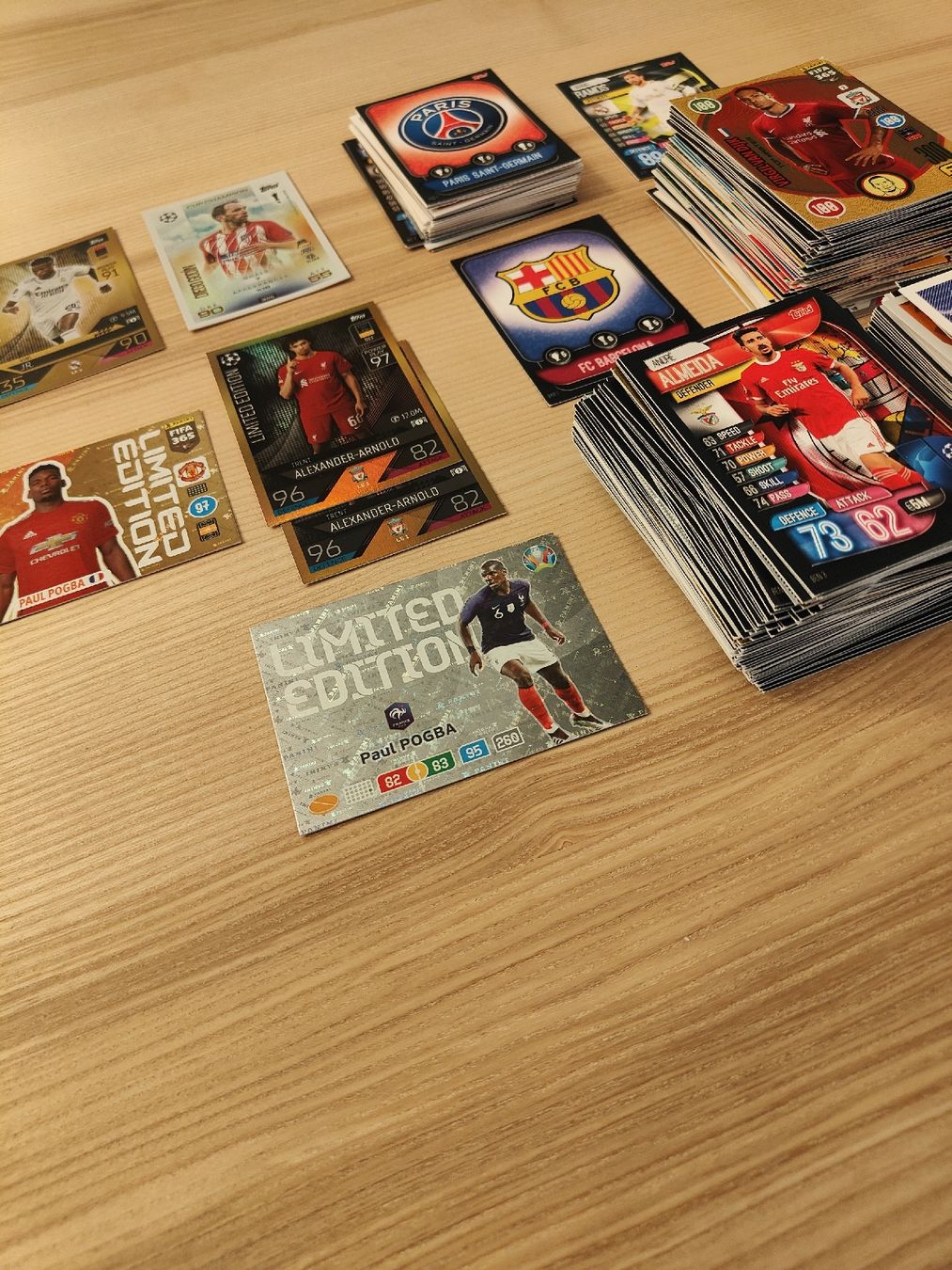 Topps Sammelbilder & Trading cards: Match Attax Fussball Karten Sammlung diverse – Gebraucht aus Emmen von Mocck 1
