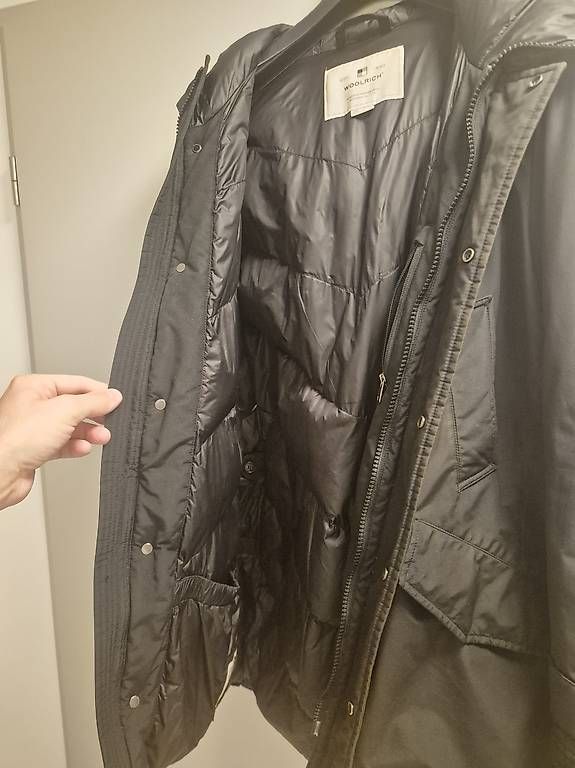 Giacche: Woolrich Jacke Schwarz XL – Usato da Dübendorf venduto da a.juric 2