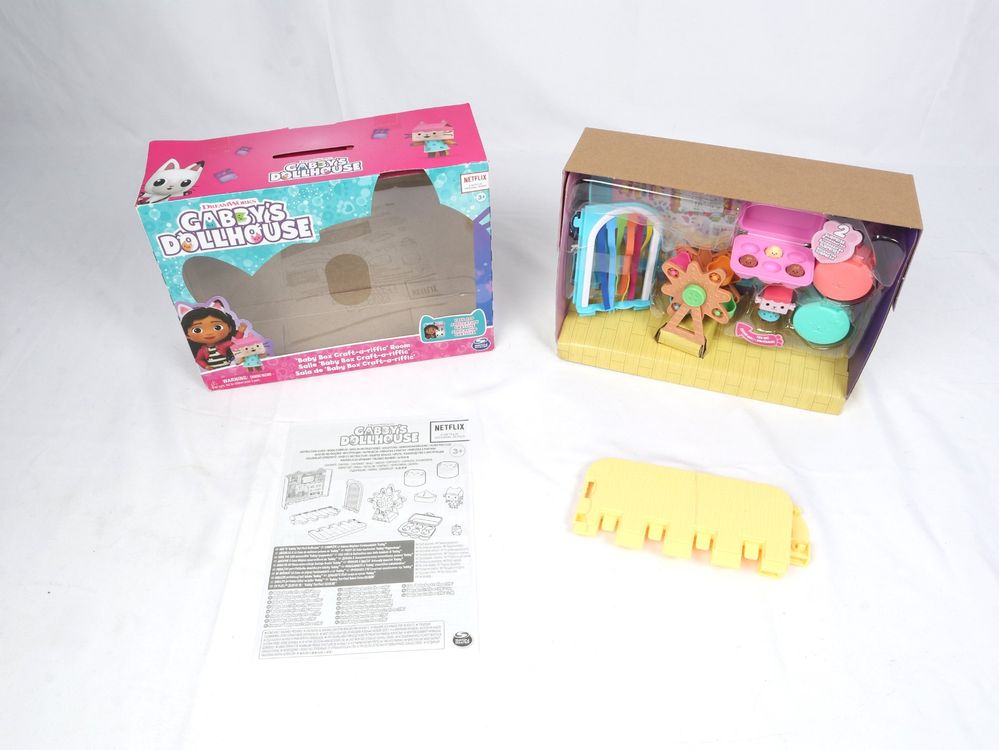 DREAMWORKS - Gabbys Dollhouse Craft-a-riffic Room (Gebraucht) in ...
