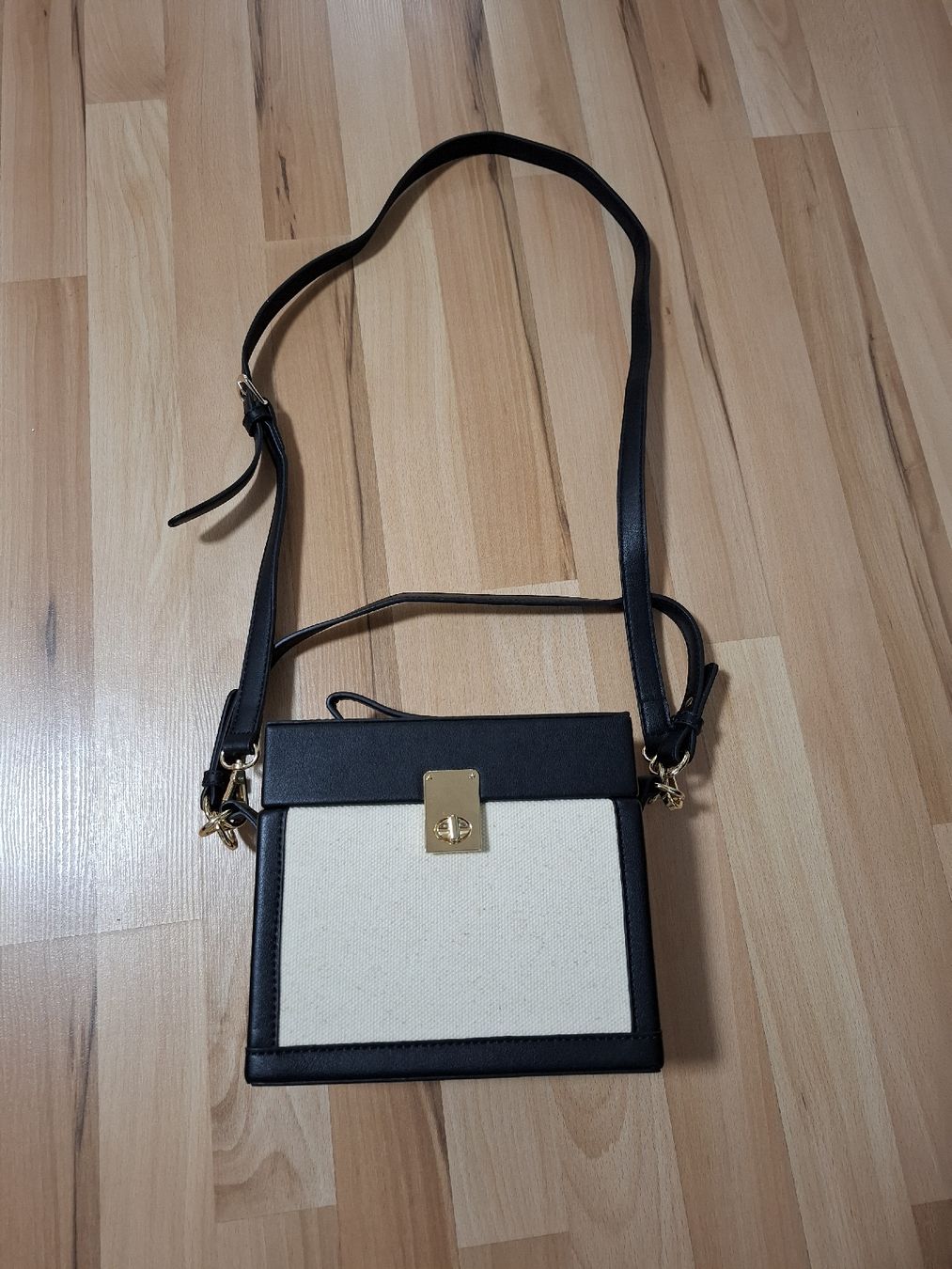 H&M Sacs femmes: Tasche – Neuf (Voir description) à Netstal par Queen37