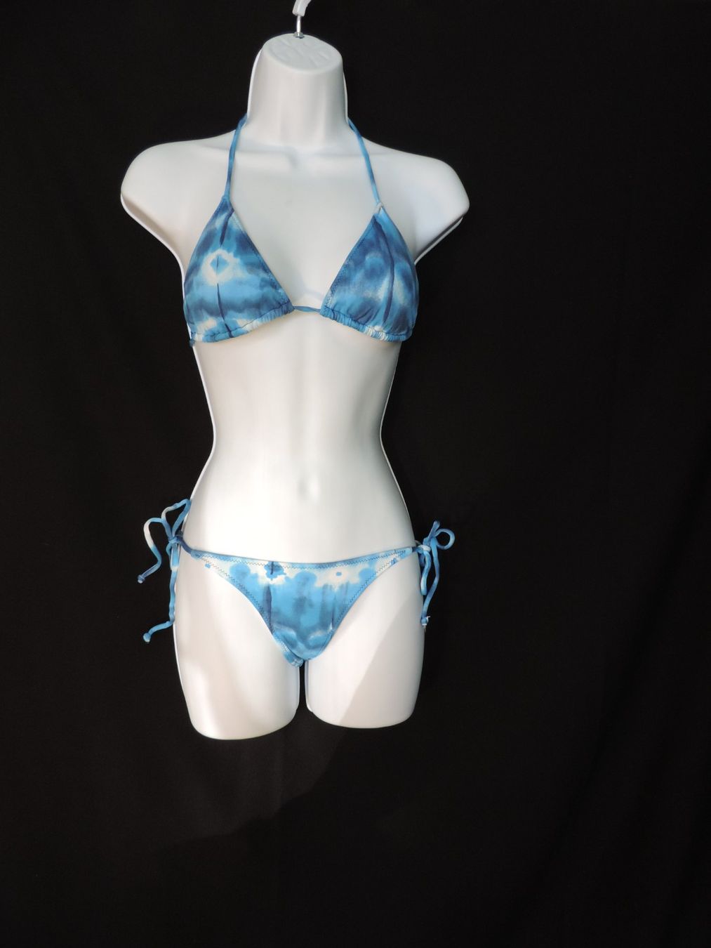 Badekleider & Bikinis: maillot de bain 2 pièces nuances de bleus – Gebraucht aus Genève von Axelle333 4