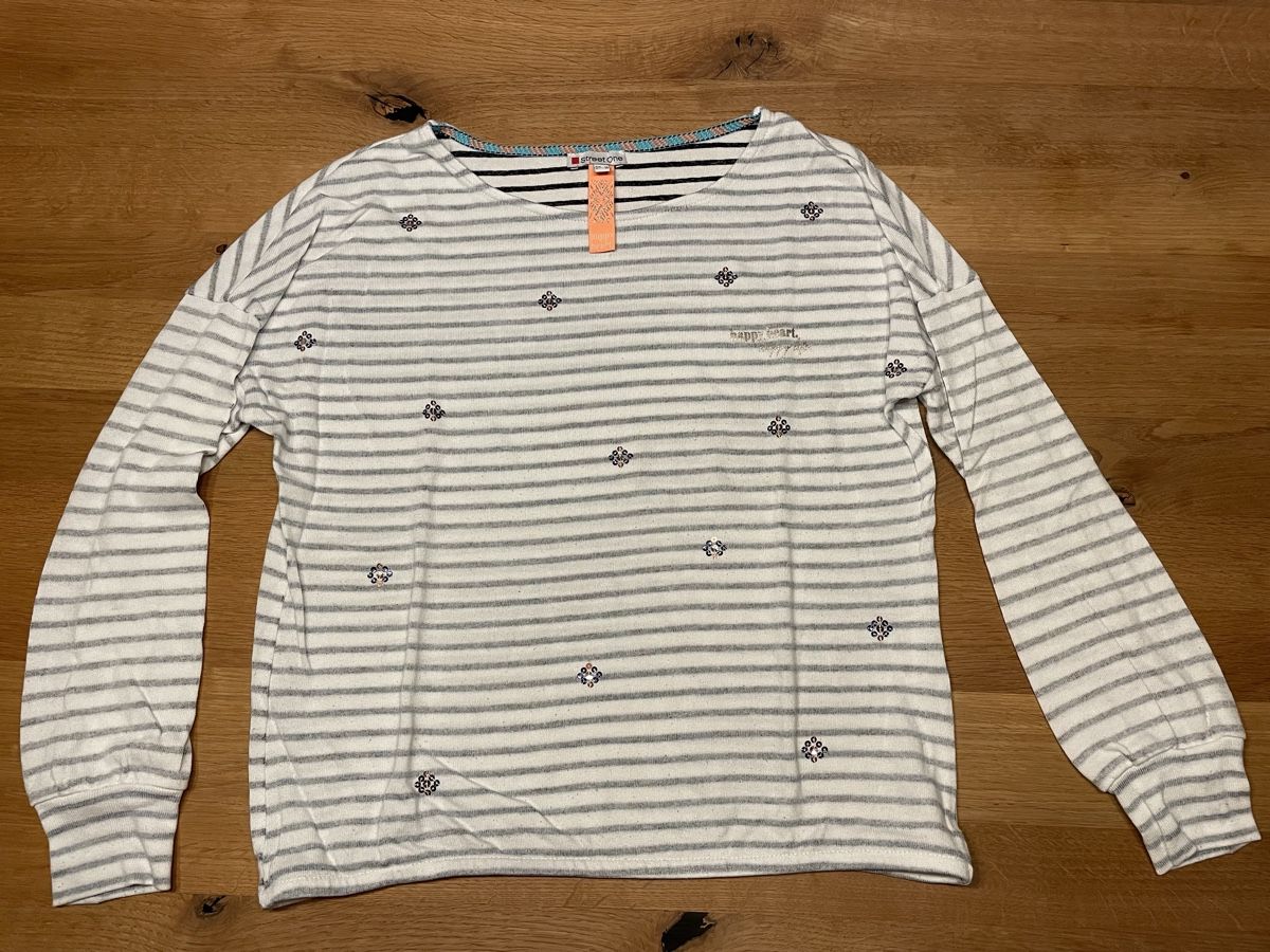 Pullover & Sweatshirts: Street One Pullover – Gebraucht aus Mauren von ste_t6yg