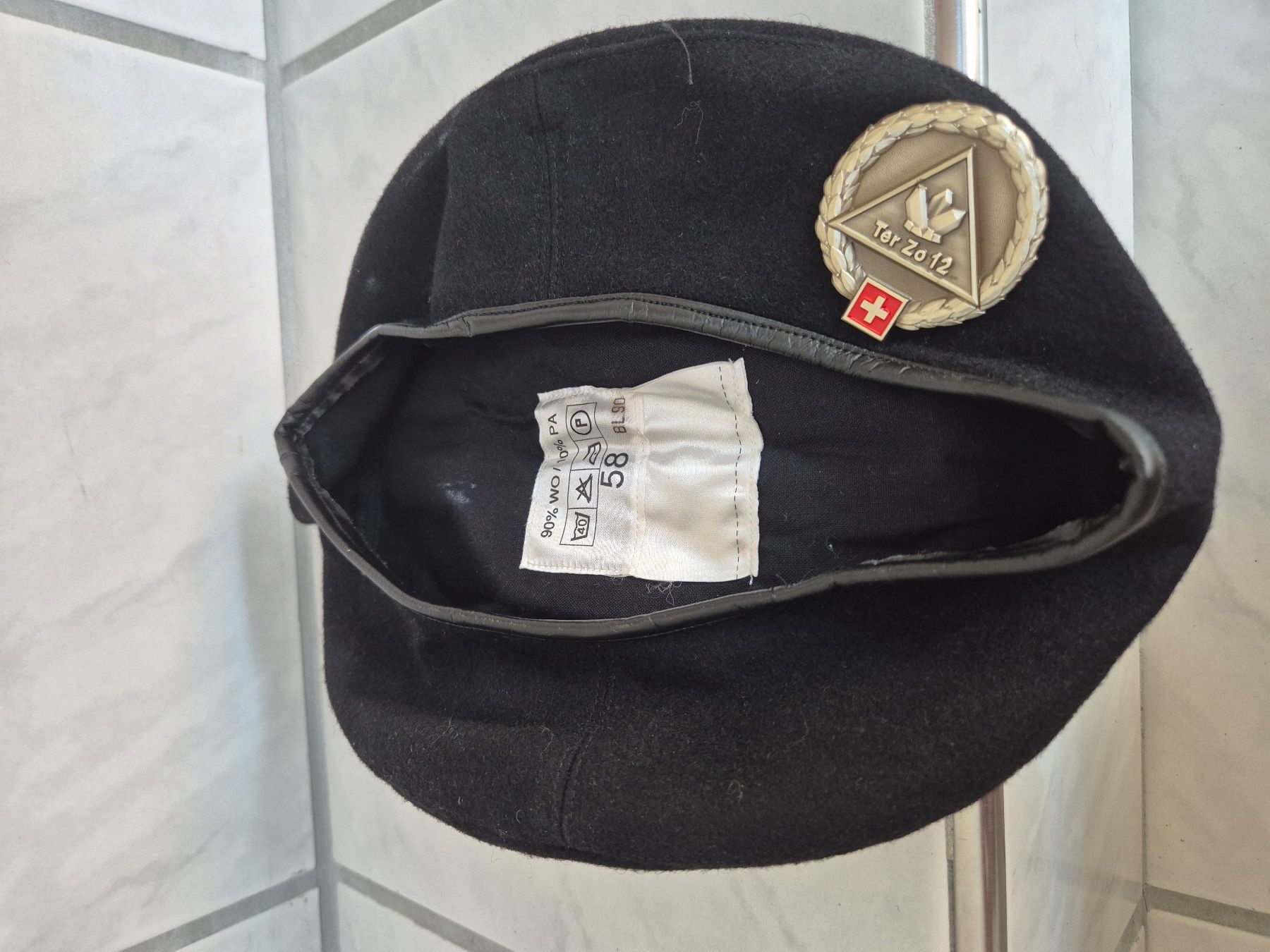 Schweizer Armee Uniformi: Schweizer Armee Perret mit Abzeichen Ter Zo 12 – Usato da Baar venduto da tess01 2
