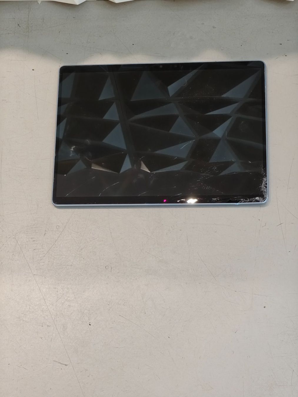 Microsoft Tablet PC: Surface Pro 9 Ab 40.Fr – Defekt aus Solothurn von Electronic.3 1