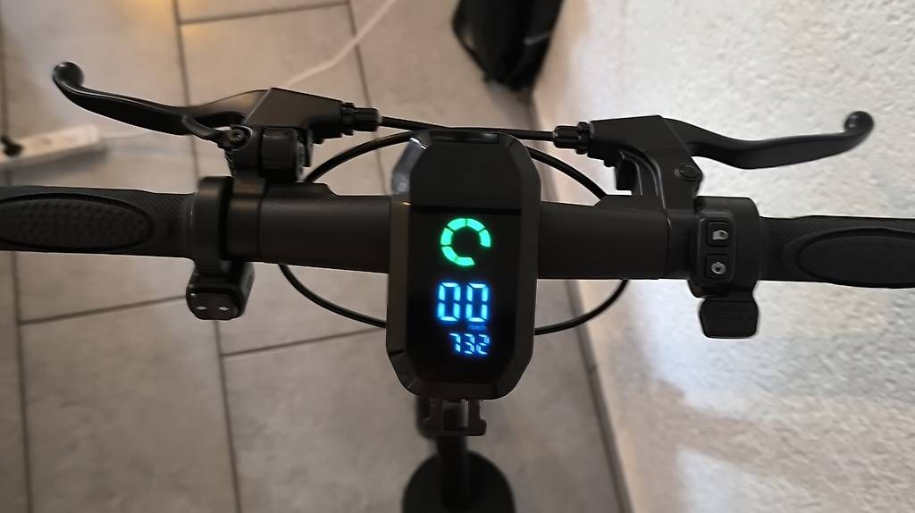 VMAX Kickboard: VMAX VX5 Pro - 700 km – Gebraucht aus Courrendlin von Adrien454 3