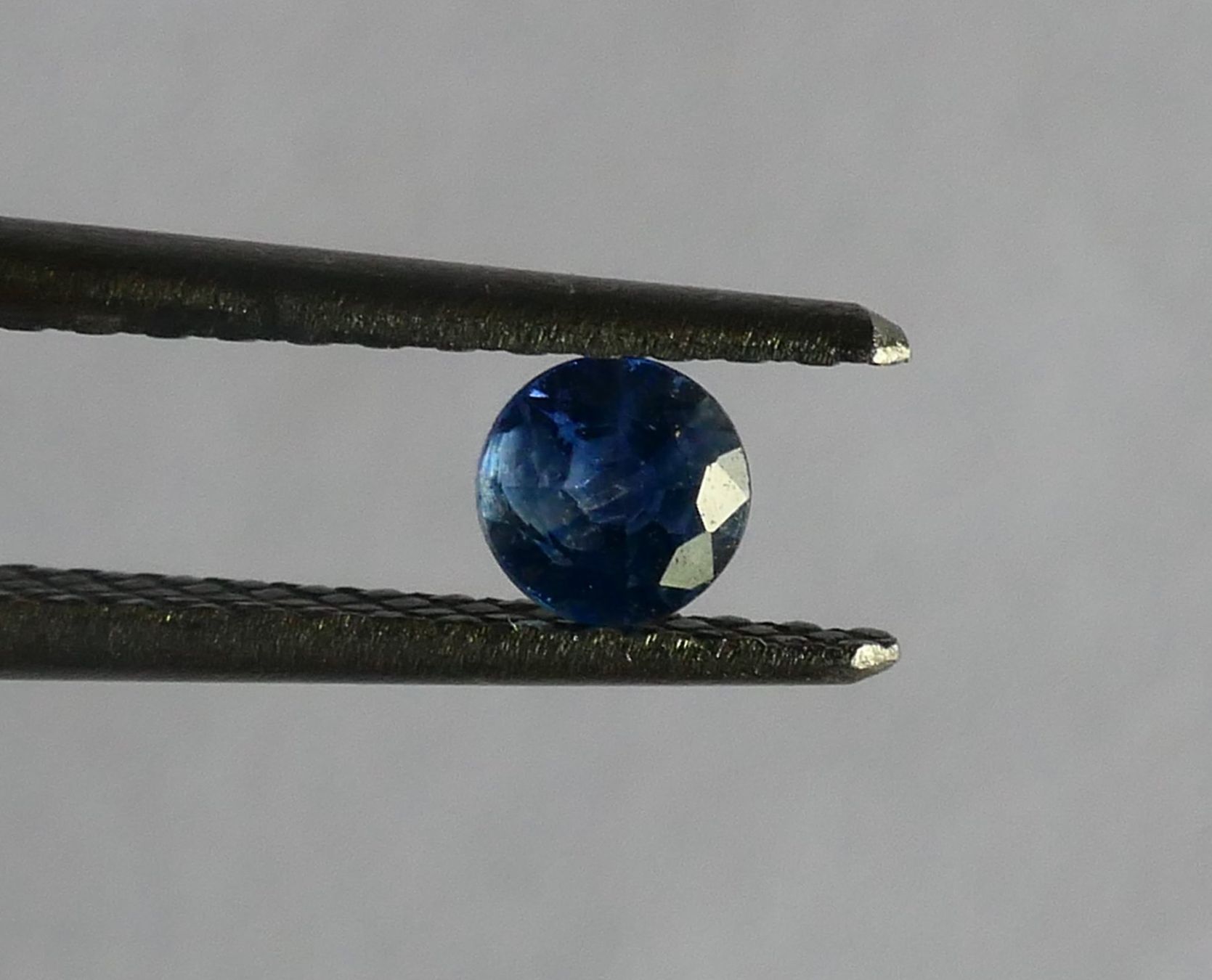 Pietre preziose: Blauer Saphir 3.20 mm TW - F – Nuovo e nell'imballaggio originale da Diegten venduto da marcel3891