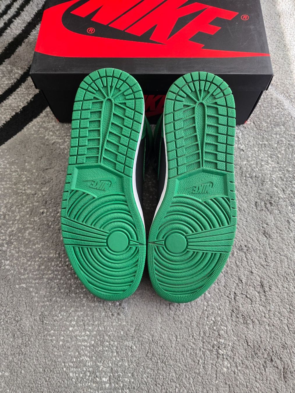Scarpe da uomo: Jordan 1 high pine green – Usato da Bôle venduto da A_Kickstory 2