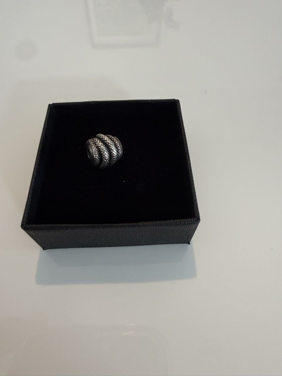 Thomas Sabo Ciondoli: Thomas Sabo Bead silber geschwärzt – Usato da Ueken venduto da salomon.t9 2