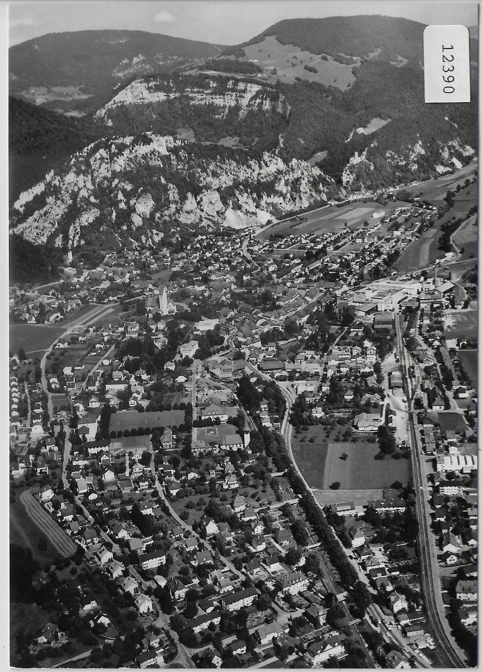 Cartoline postali: Flugaufnahme Balsthal SO – Antico da Ettingen venduto da Kartenplanet