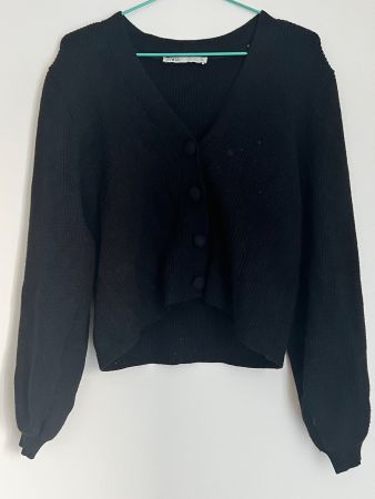 Zara Cardigan schwarz mit Knöpfen