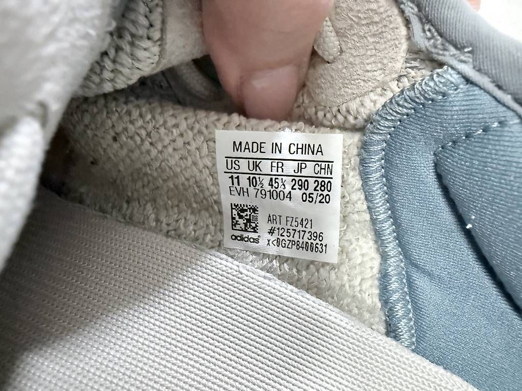 Scarpe da uomo: Adidas YEEZY Gr. 45 1/3 – Usato da Langenthal venduto da AliceAmmann 3