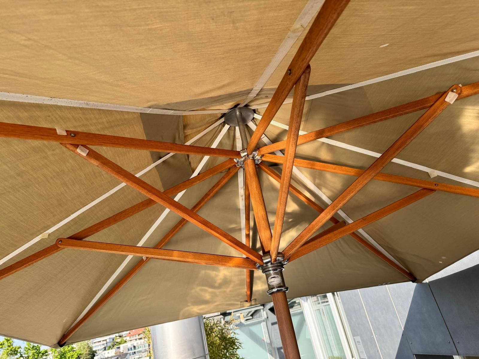 Ombrelloni: Sonnenschirm von Enea mit Sockel – Usato da Uster venduto da mulaina 2