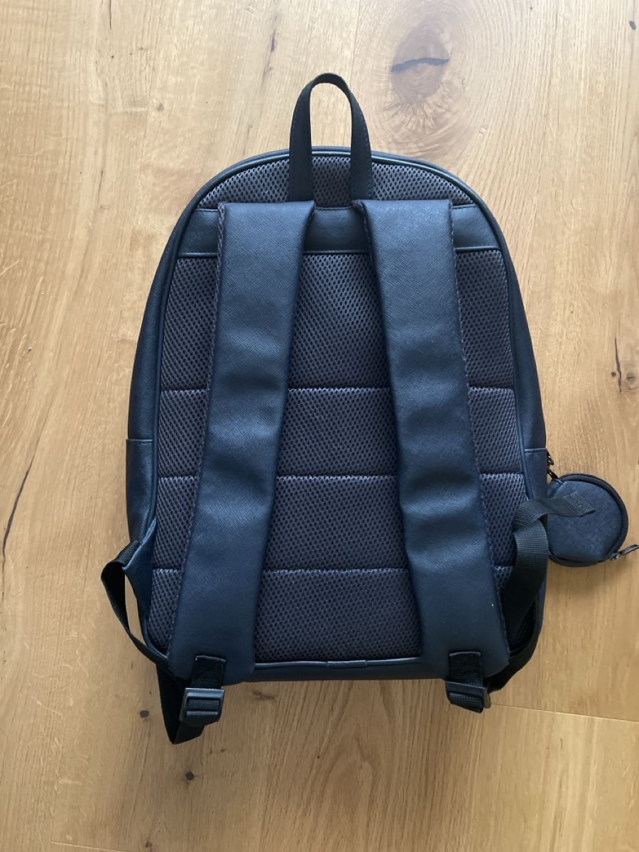 Rucksäcke: Dunkelblauer Rucksack, neuwertig – Gebraucht aus Recherswil von ch0_y9gb 1