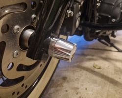 Harley Davidson Vorderachsmutter-Abdeckung Chrom
