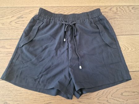 Hose kurz schwarz mit Taschen, Gr. S