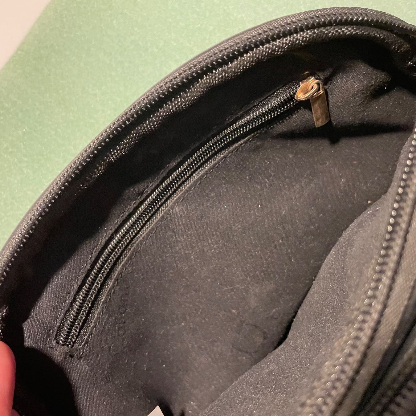 Custodie per cosmetici: Kosmetik Tasche mit 2 Fächer, schwarz – Usato da Bellach venduto da Lapislazuli_blues 3