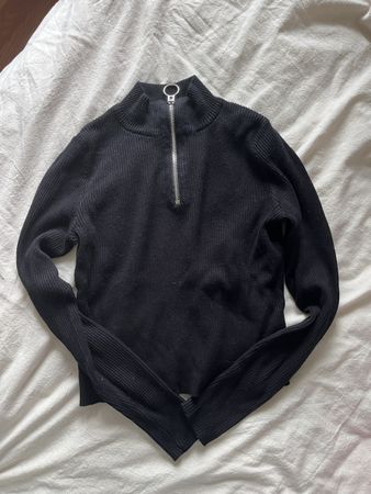 Schwarzer Strickpullover mit Reissverschluss, Top Zustand!