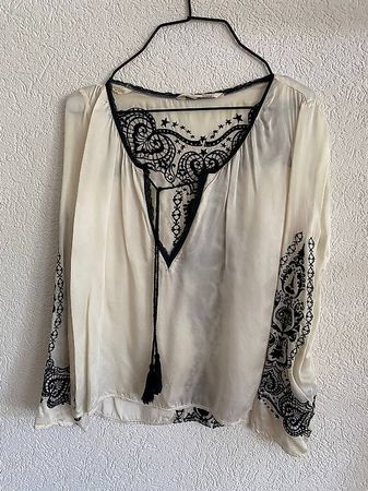 weisse Bluse mit Stickereien von  odd molly