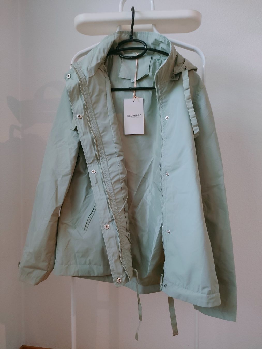 Jacken: Wunderschöne Regenjacke grün – Neu und originalverpackt aus Dietikon von MJ_Sporting 3