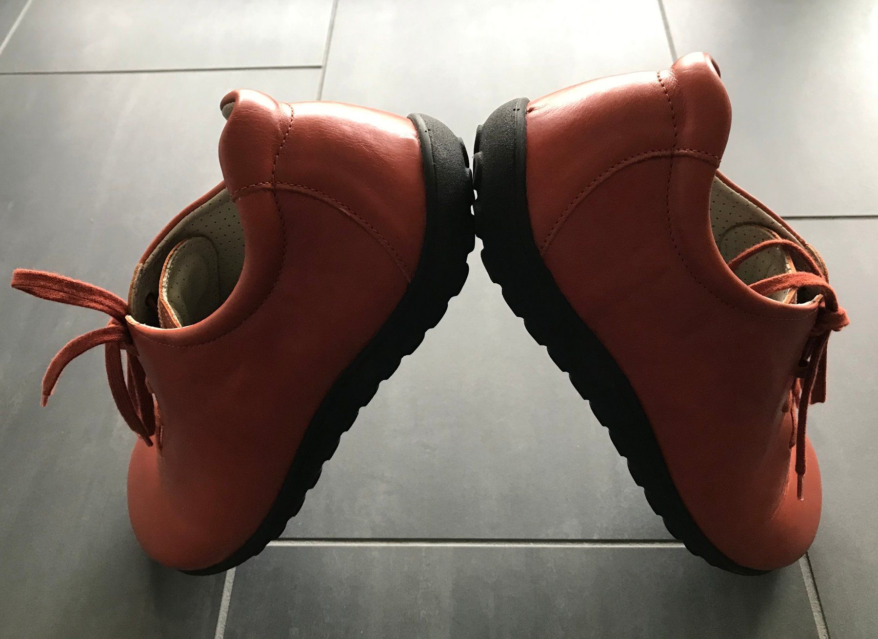 Scarpe da donna: Helvesko Damenschuhe Gr. 42 – Usato da Bazenheid venduto da nervik 2