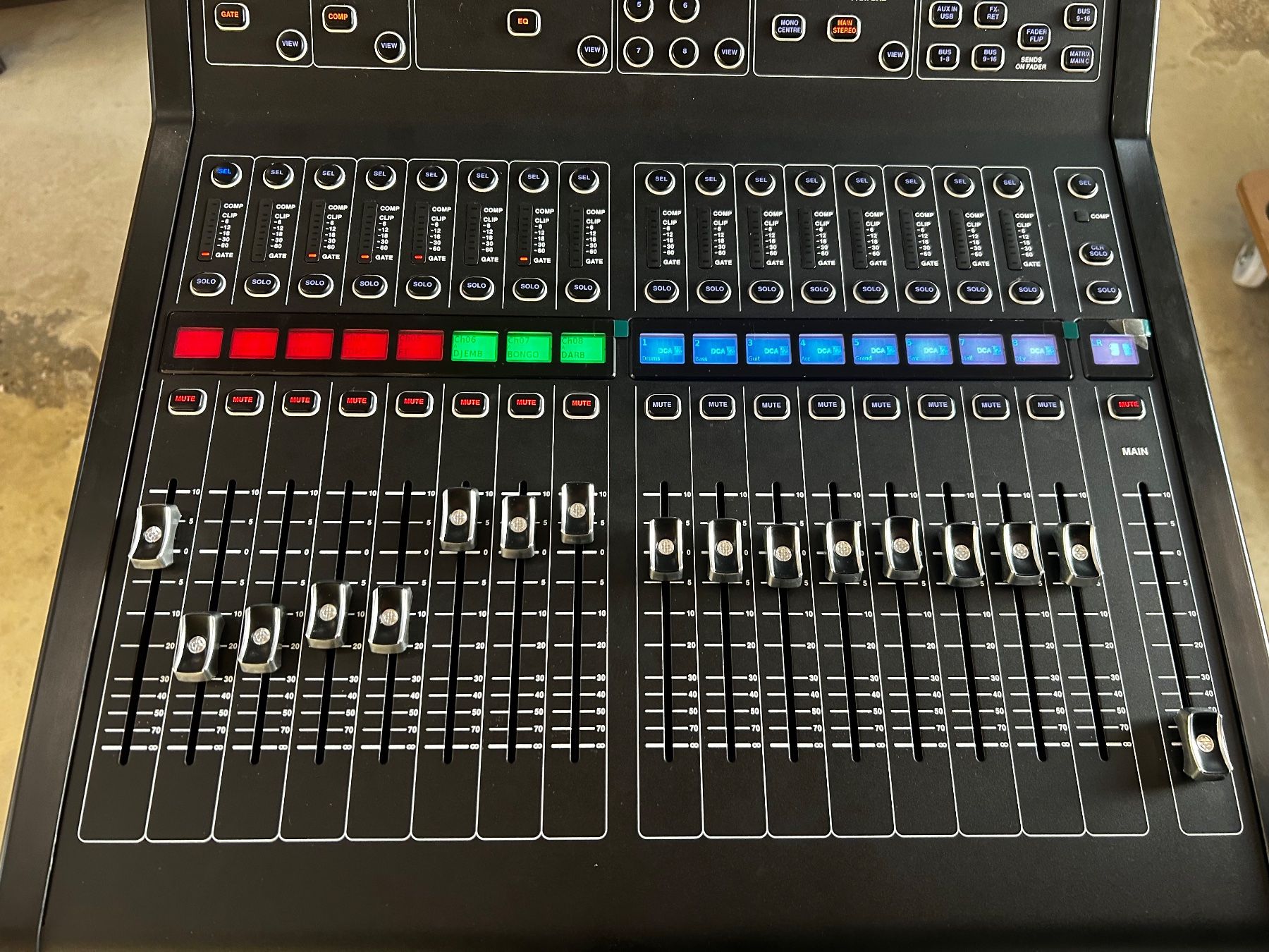 Midas Mischpulte: Midas M32R avec lampe Littlite & flightcase original – Neu (gemäss Beschreibung) aus Gletterens von atmusicstore 2