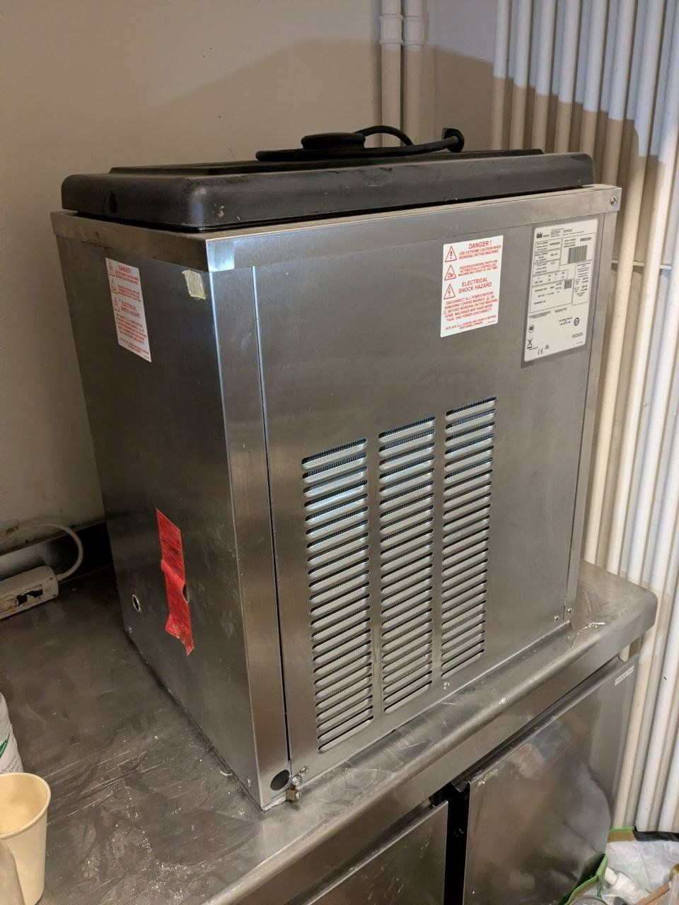 Elettrodomestici da cucina: Machine à glace italienne pro inox - Taylor – Usato da Genève venduto da Mr.Blackjack 4