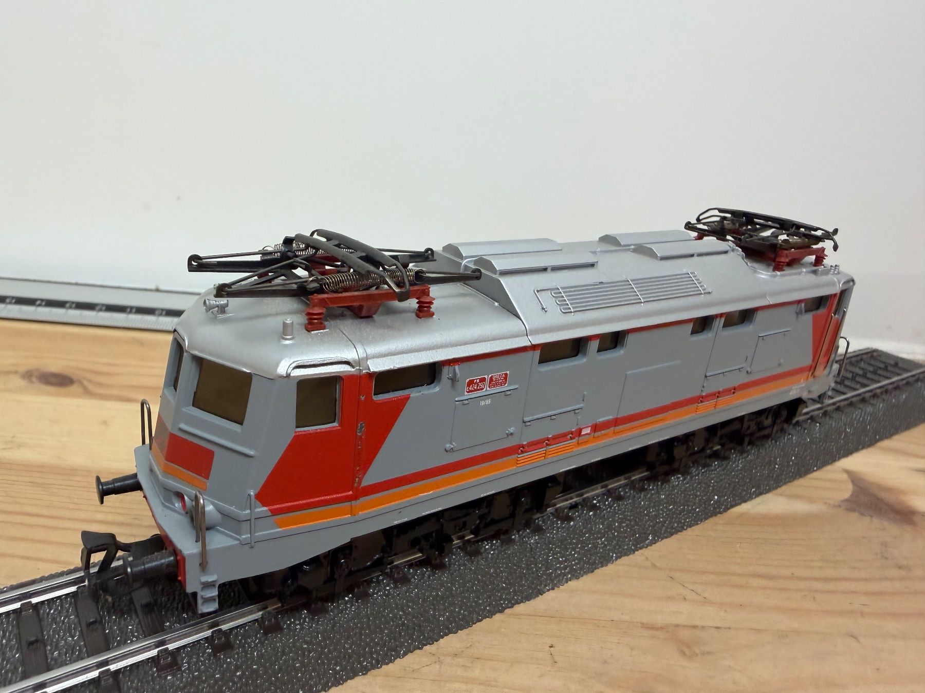 Märklin Modellini di ferrovie: Märklin 3162 Spur H0 E-Lok E 424 FS – Usato da Büsserach venduto da ModellbahnDepot 4