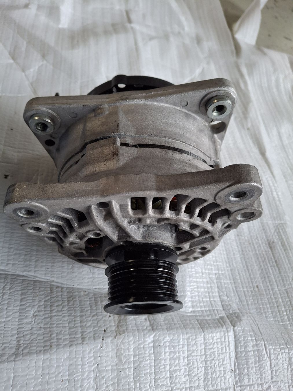 VW Tutti pezzi di ricambio auto: Hella Alternator 90A – Nuovo (secondo la descrizione) da Wiler venduto da Sara69 5