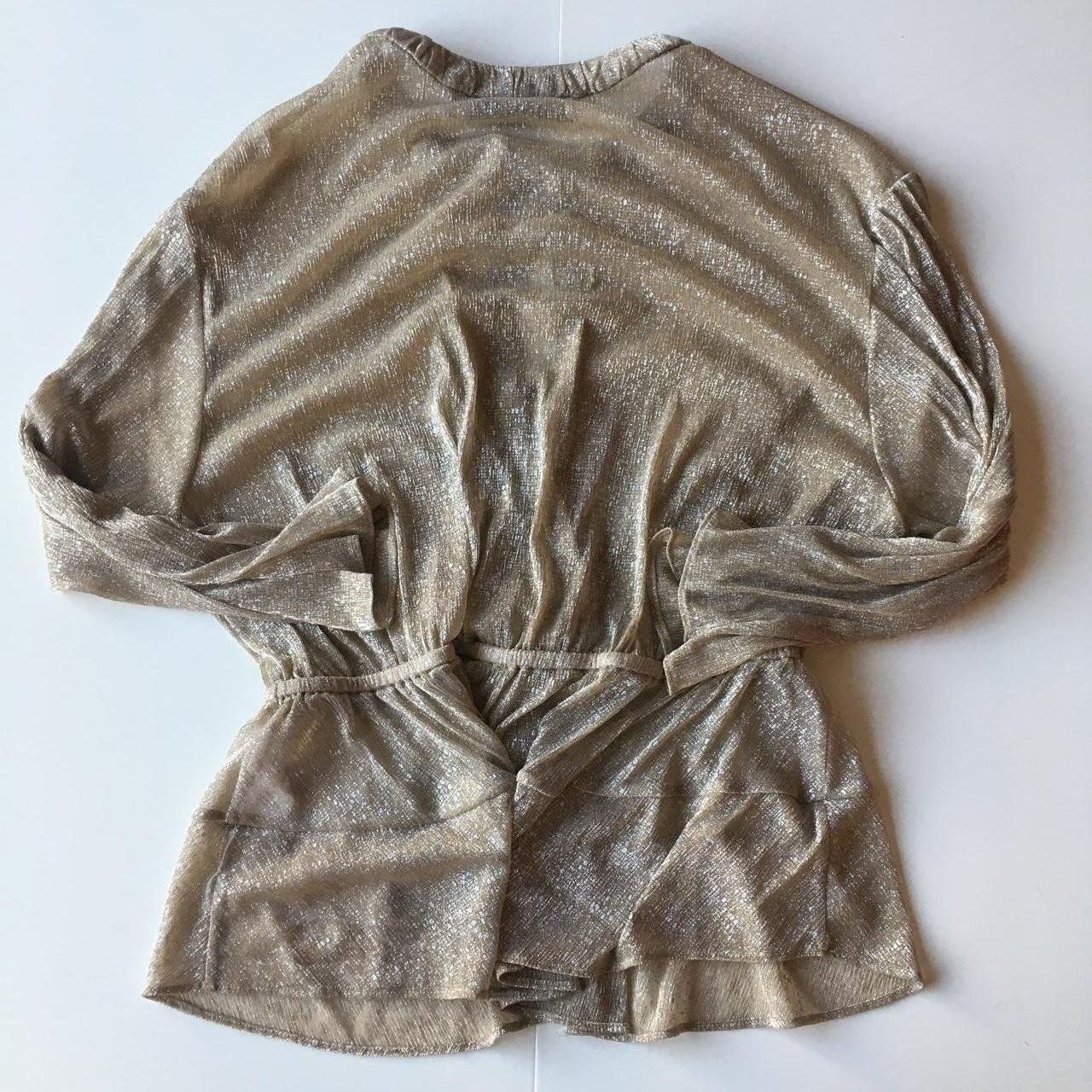 Iro Top: Blouse dorée metalique IRO - taille 42 – Usato da Troinex venduto da Irisglo 2