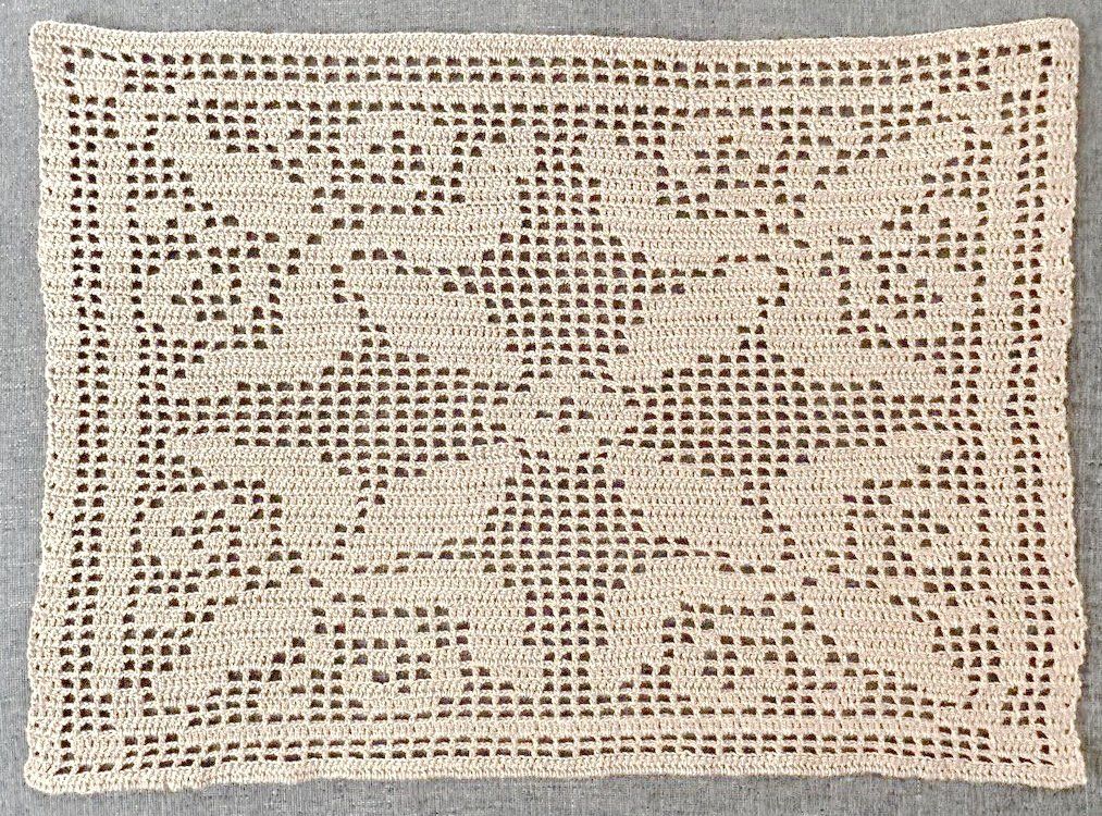 Tutte le decorazioni: Häckeldeckchen 35 x 26 cm – Nuovo (secondo la descrizione) da Allschwil venduto da shopmaster