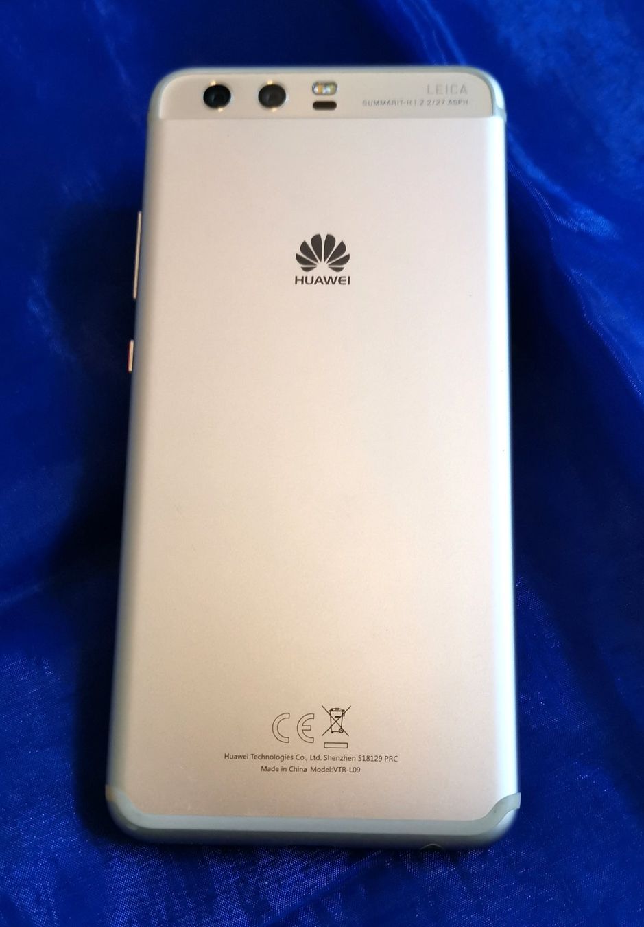 Huawei Handys / Smartphones: Handy Huawei P10 Gold – Gebraucht aus Münsingen von Cirrus1 1