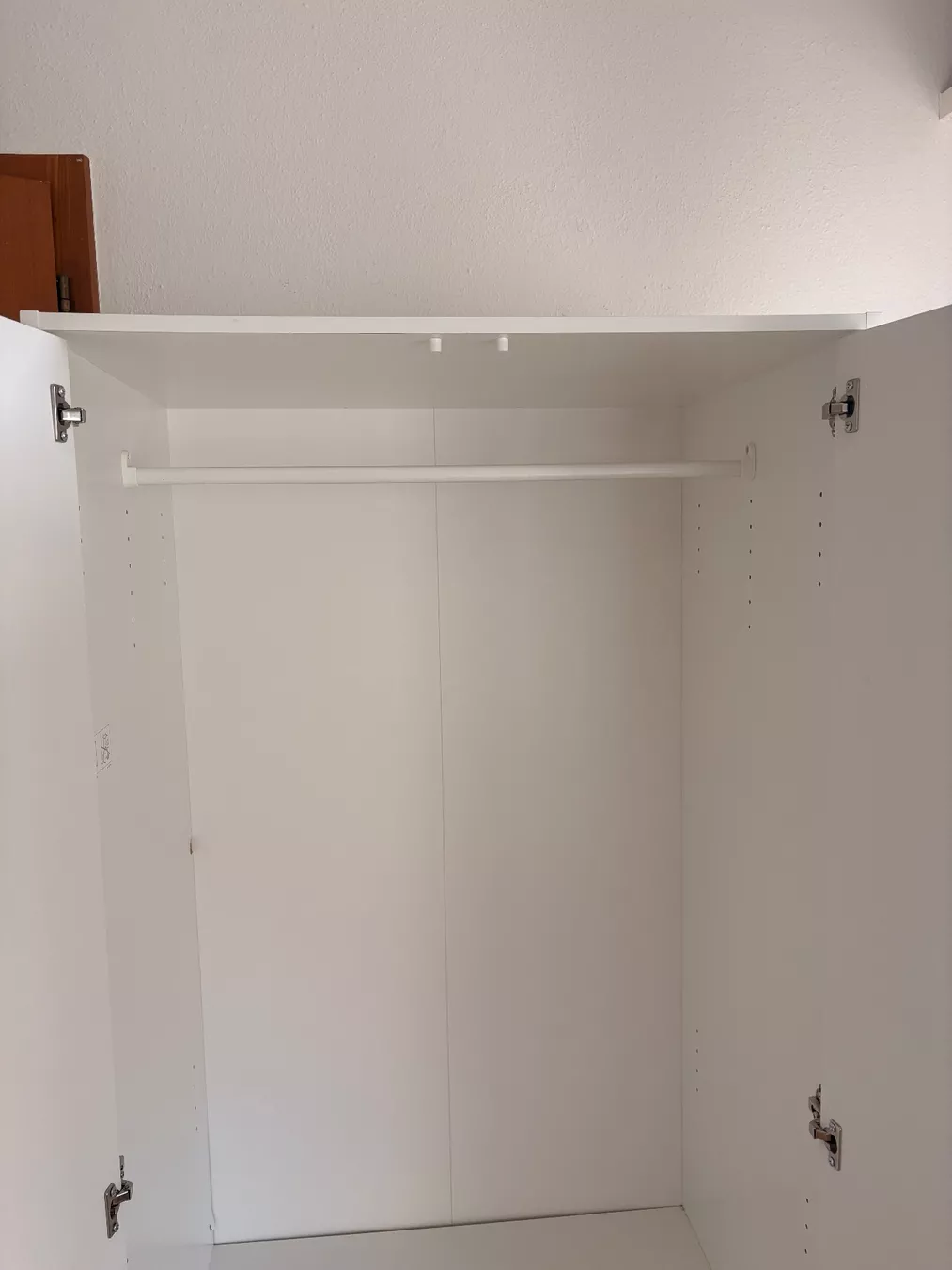 Ikea Armadi: Ikea Kleppstad 2 Türe – Usato da Bern venduto da ann_d62k 8