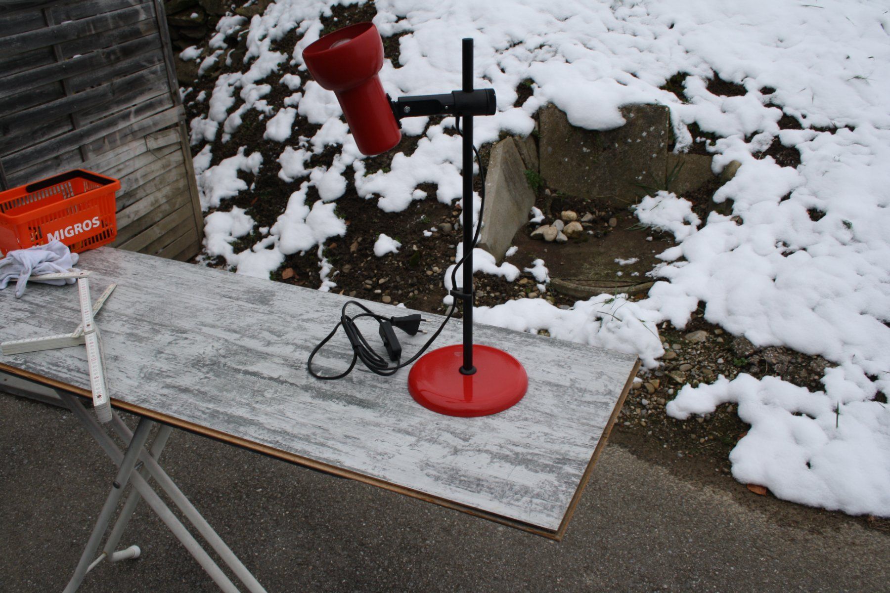 Lampade: VINTAGE TISCH LAMPE DESIGNKLASSIKER FAST 47cm. – Usato da Wauwil venduto da Pneuedy 4