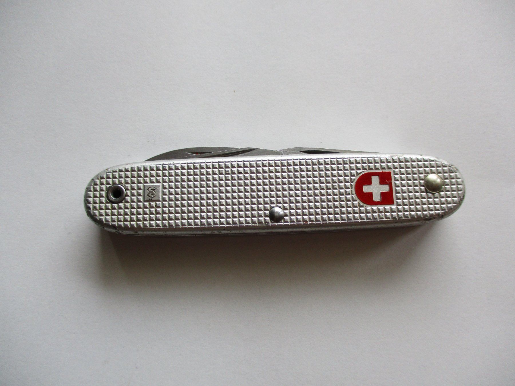 Wenger Coltelli tascabile: Couteau Suisse Wenger 1981 – Usato da La Sarraz venduto da vic_v6kz 4