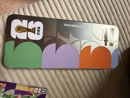 Panini Adrenalyn FIFA World Cup Sammelkarten mit Metalldose