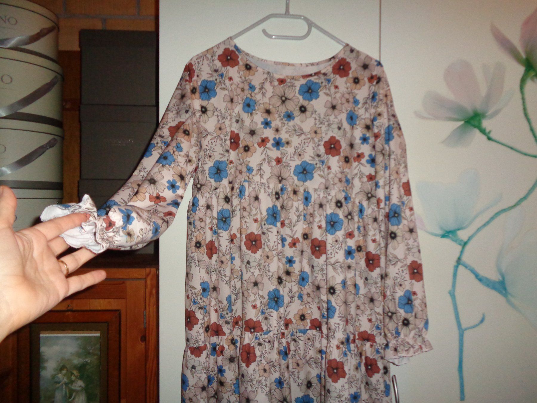 Kleider: *** Blumen Kleid *** – Neu (gemäss Beschreibung) aus Othmarsingen von Leuchtturmlady 1