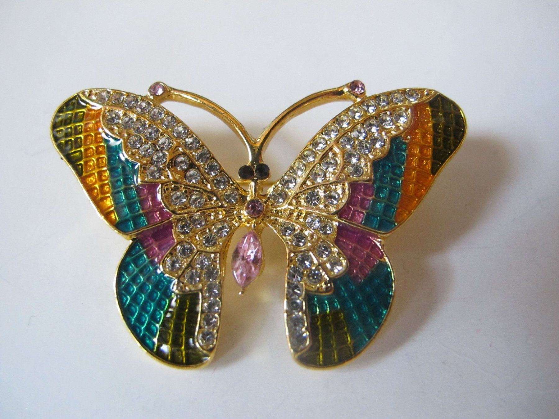 Broches & Aiguilles: Wunderschöne Brosche mit Strass besetzt, Schmetterling – Neuf (Voir description) à Löhningen par Chimae67