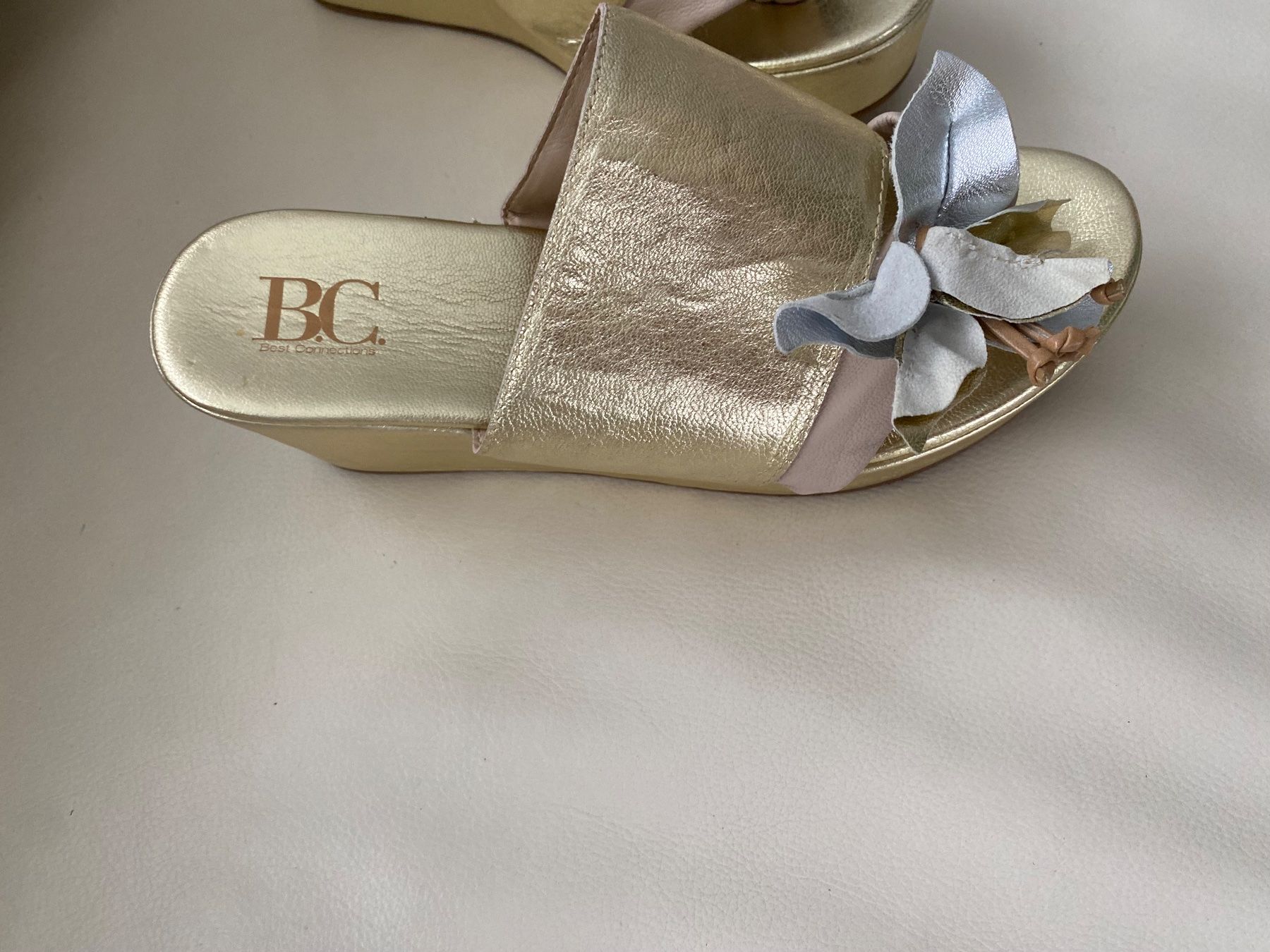 Damenschuhe: SUMMERTIME - stylische/edle B.C. Flip-Flops, gold, 38 – Gebraucht aus Winkel von ferrari2022 6