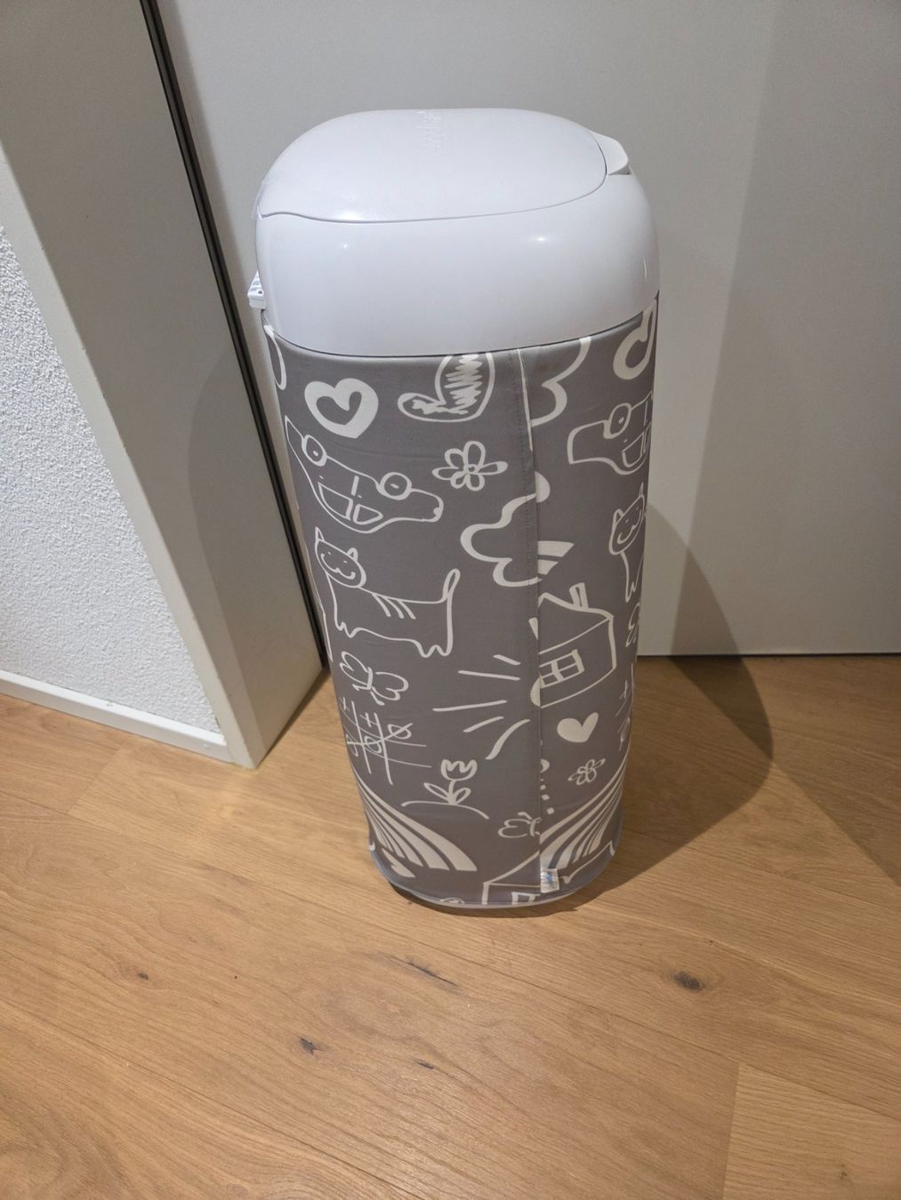 Secchi per pannolini & Pannolini: Windeleiner XL inkl. Stoffbezug – Usato da Wiesendangen venduto da Lava4 1