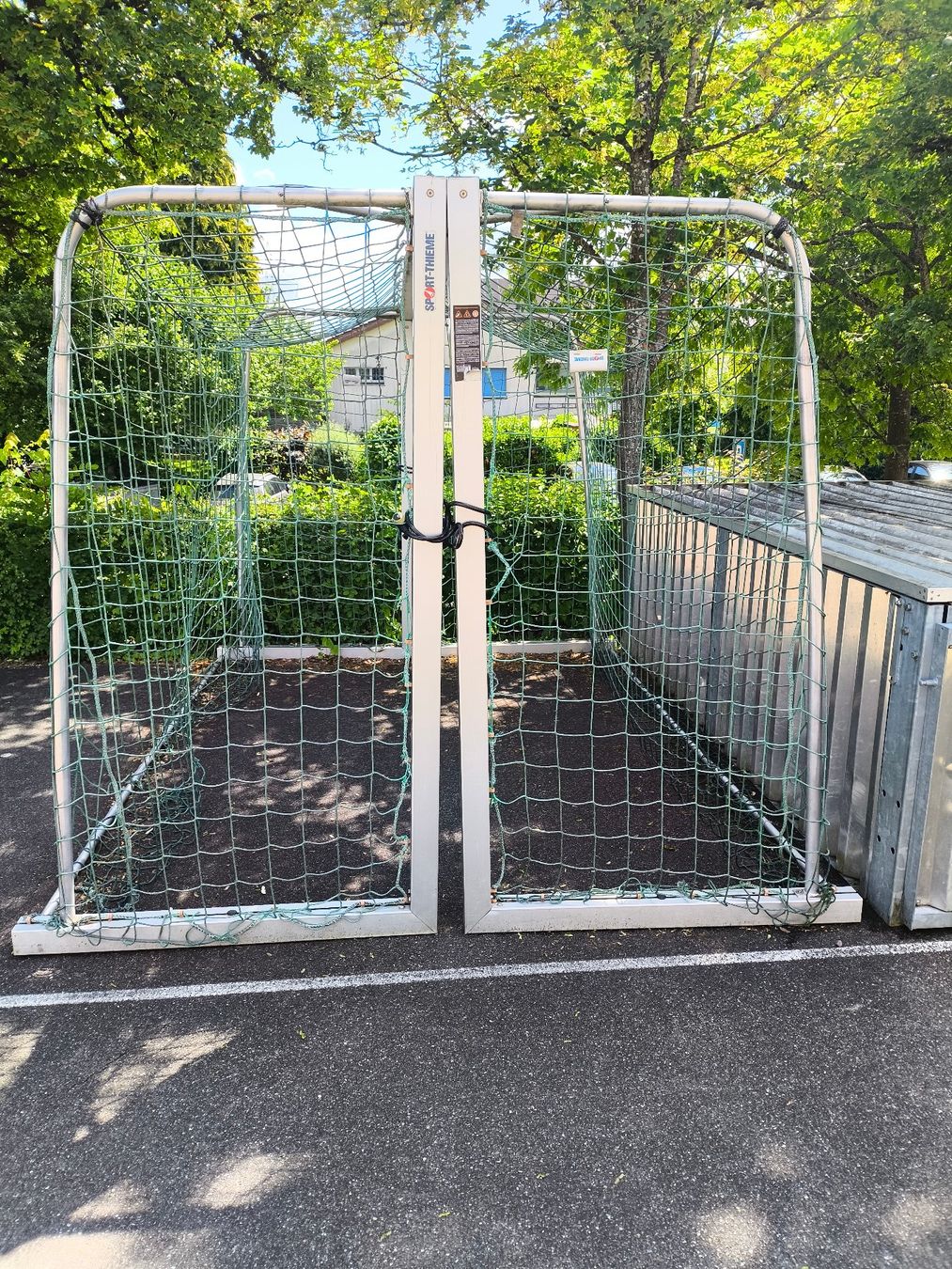 Buts de football & hockey: 2 grosse Fussballtore – D'occasion à Schlatt ZH par gerrard17