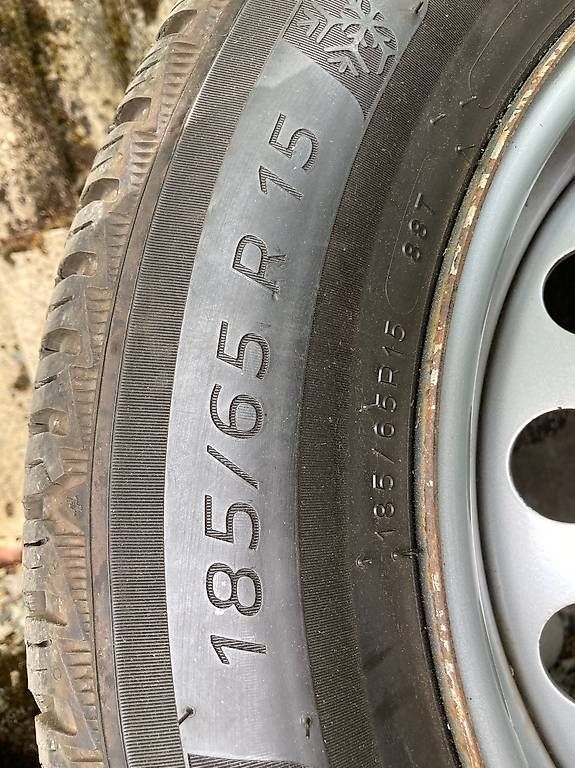 Pneus & Roues: 2 Roues hiver Michelin Alpin 195 65 R 15 - 7 mm super offre – D'occasion à Essertines-Yverdon par RNU11 2