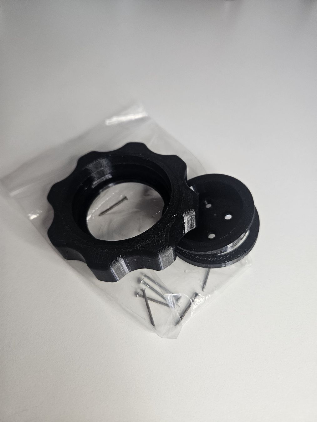 Thrustmaster Supporti a parete: Wandhalterung für Thrustmaster Lenkräder – Nuovo (secondo la descrizione) da Schönenberg ZH venduto da Sevi117 1