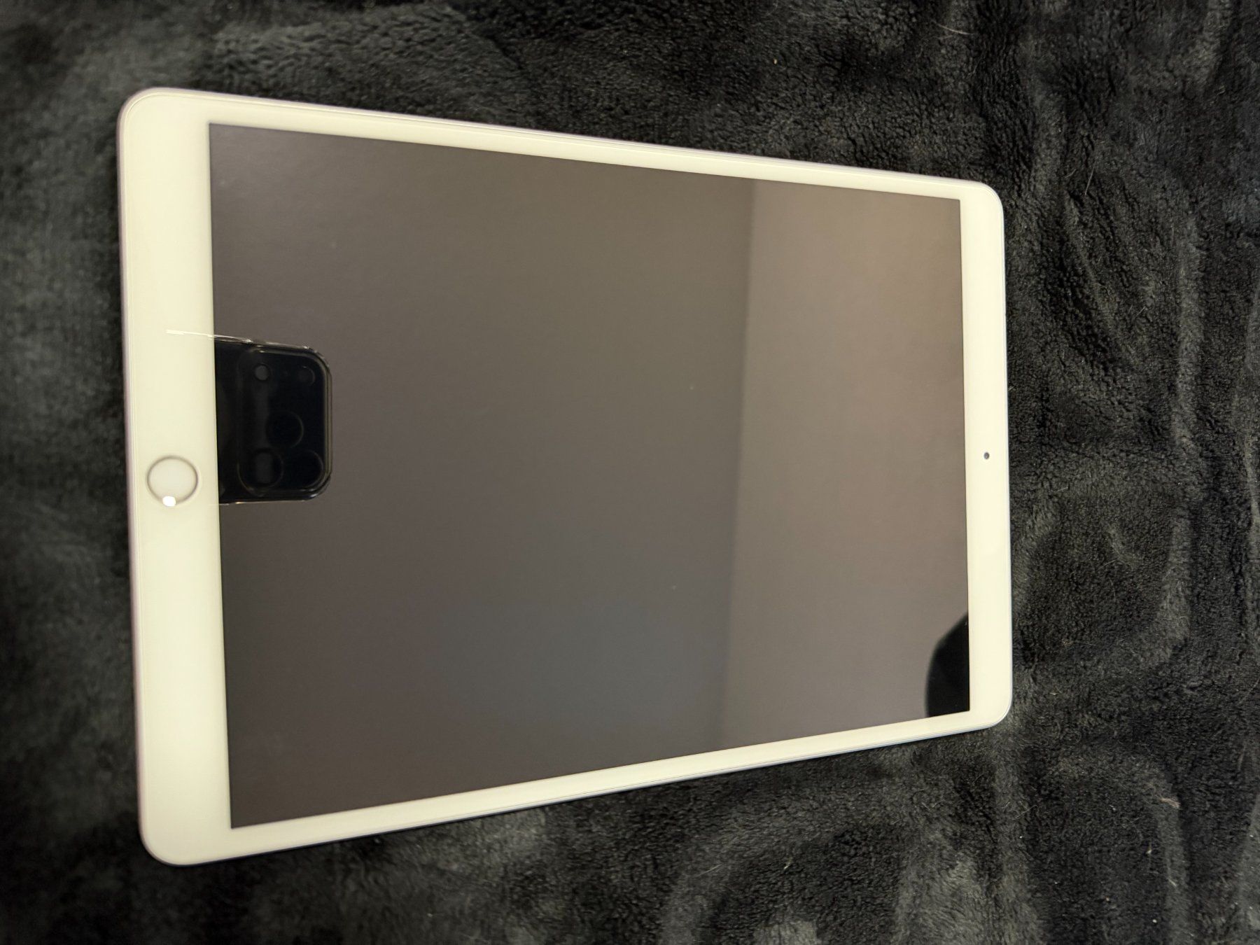Apple Tablettes PC: iPad Air 3 64 GB Cellular / SIM – D'occasion à Frauenfeld par bar_8v6b 1